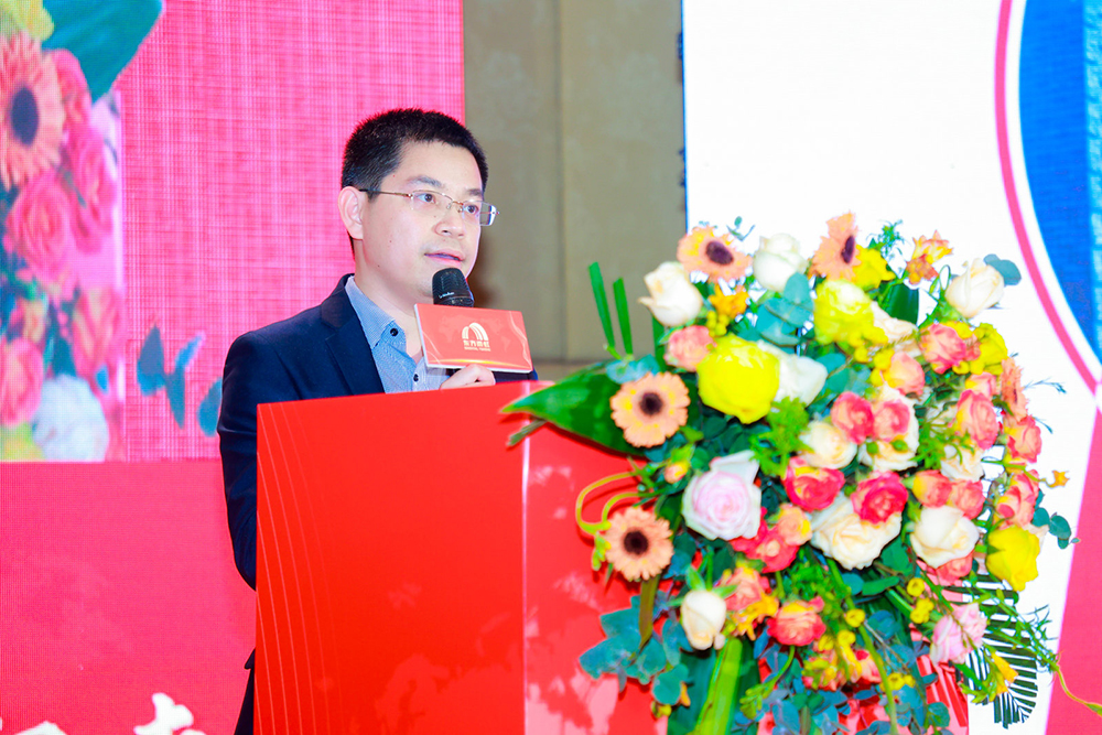 77���� �C ȫ����ȫ����̬�ȵ���������ֱ��ƽ̨