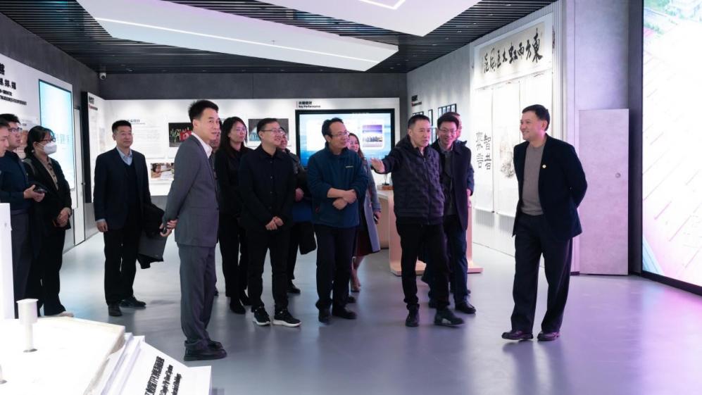 77���� �C ȫ����ȫ����̬�ȵ���������ֱ��ƽ̨