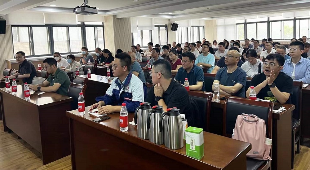 77���� �C ȫ����ȫ����̬�ȵ���������ֱ��ƽ̨