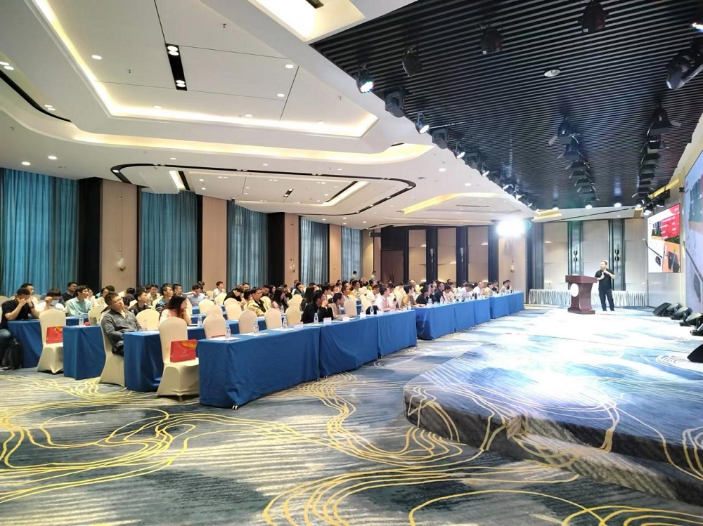 77���� �C ȫ����ȫ����̬�ȵ���������ֱ��ƽ̨